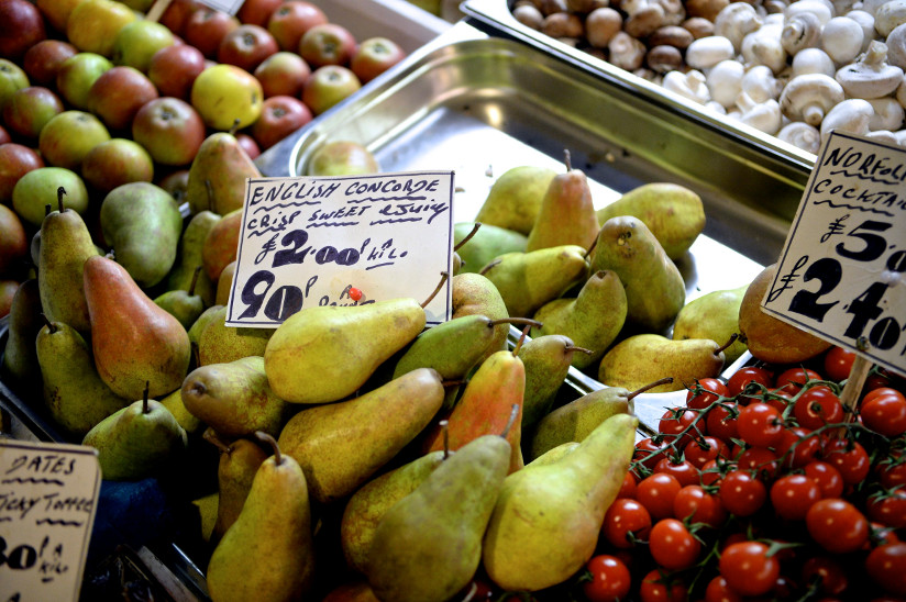 Photo of pears at the Norwich Market