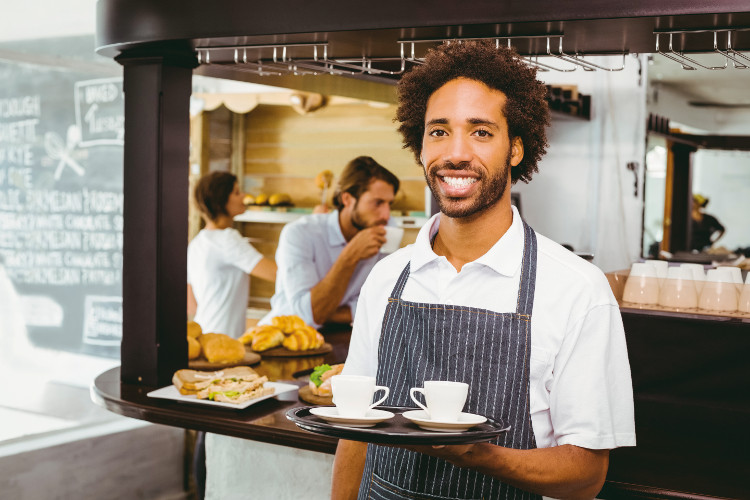 1214_Servitoer_wavebreakmedia_shutterstock_215760412.jpg